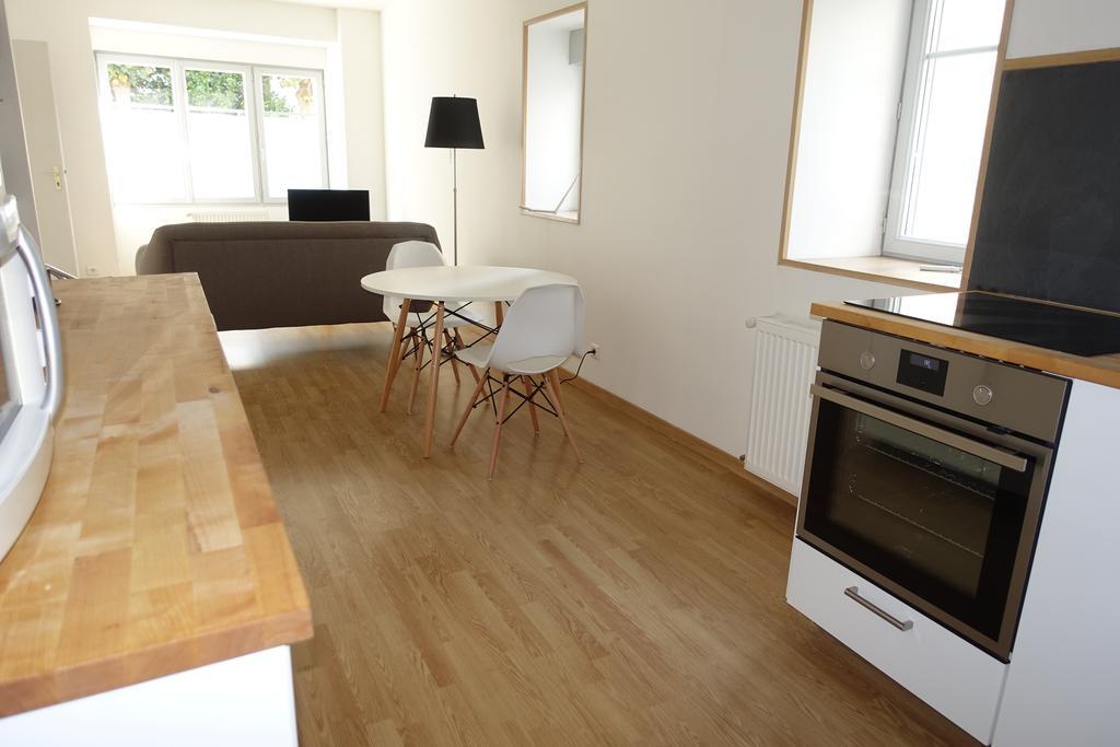 Le 4 Saint-Junien Exterior photo