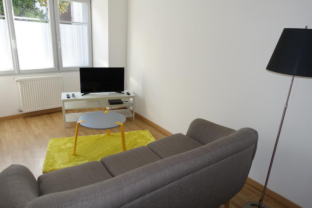 Le 4 Saint-Junien Exterior photo